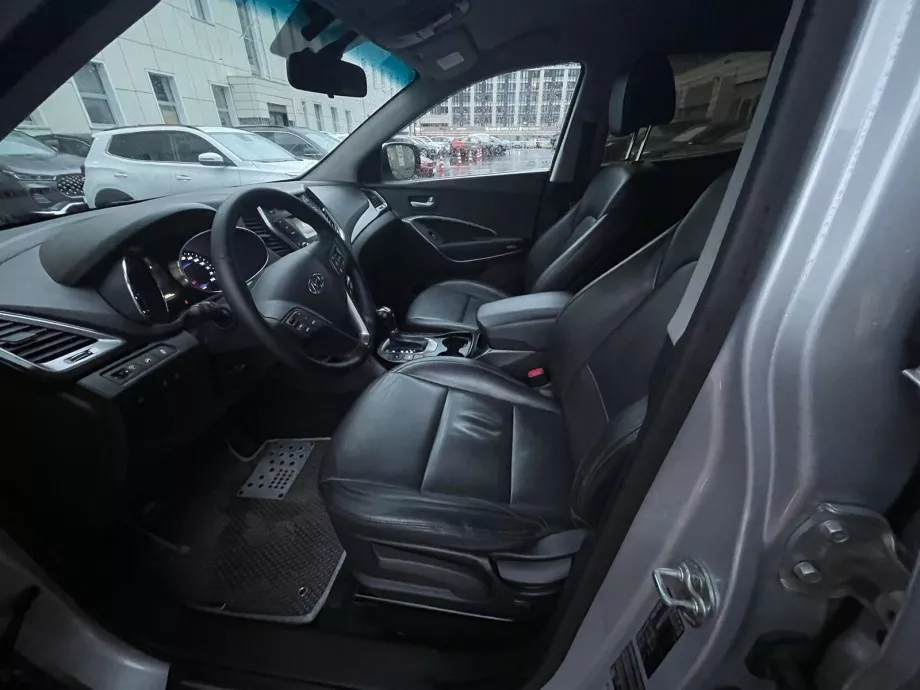 Hyundai Santa Fe 2013