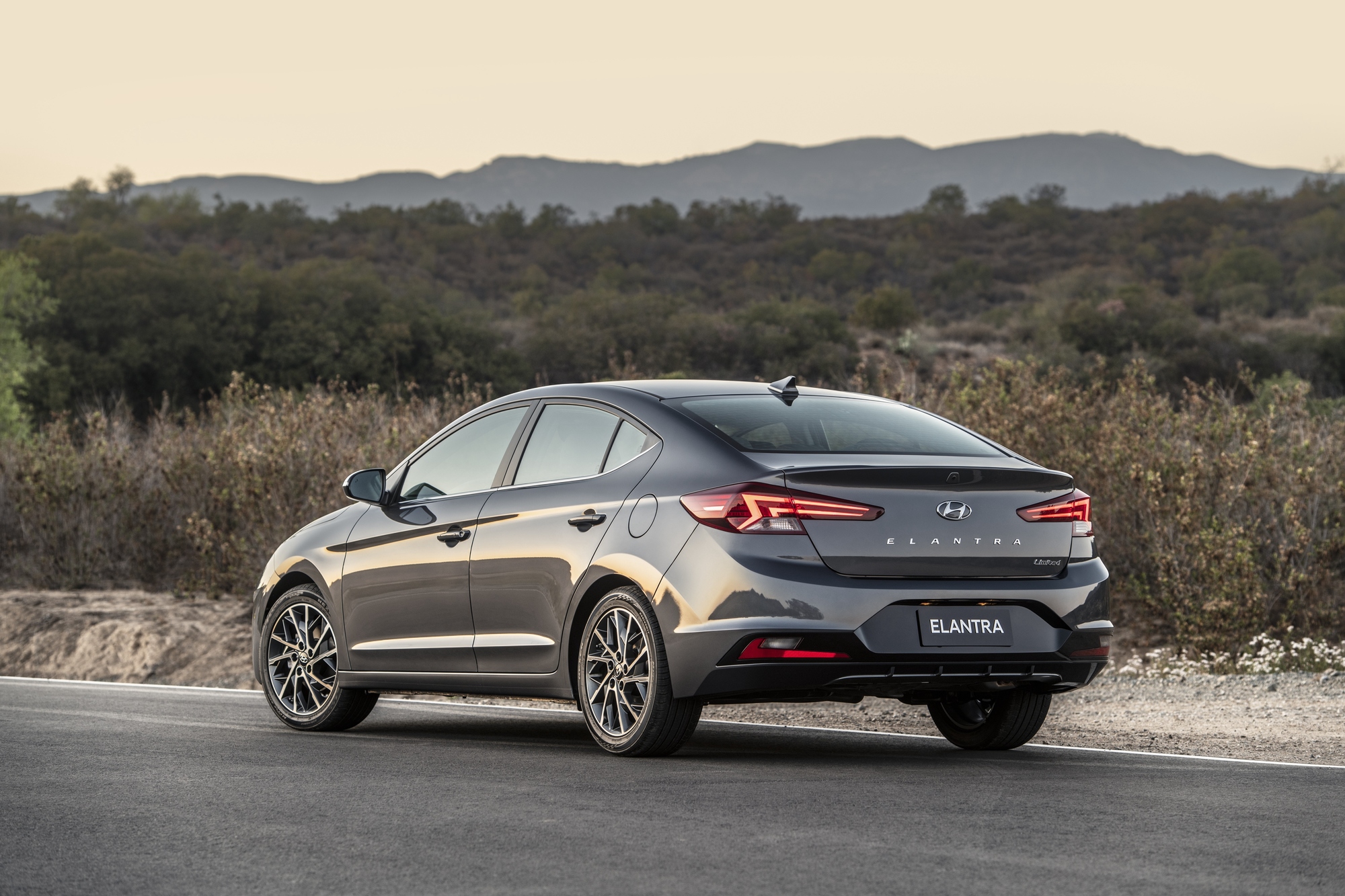Hyundai Elantra 2019