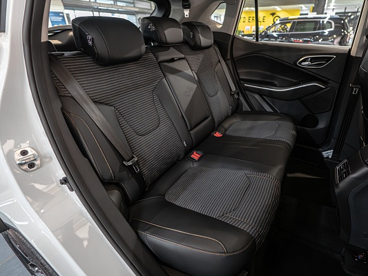 Москвич 3 Стандарт Плюс 1.5 CVT White