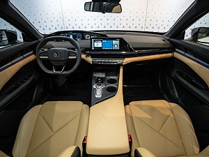 Changan UNI-V Люкс 1.5 AMT