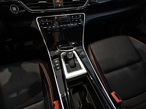 Kia Seltos NEW Премиум (Premium) 1.5 CVT