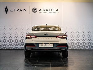 Hyundai Elantra NEW TOP 1.5 CVT