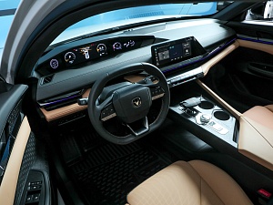 Changan UNI-V Люкс 1.5 AMT