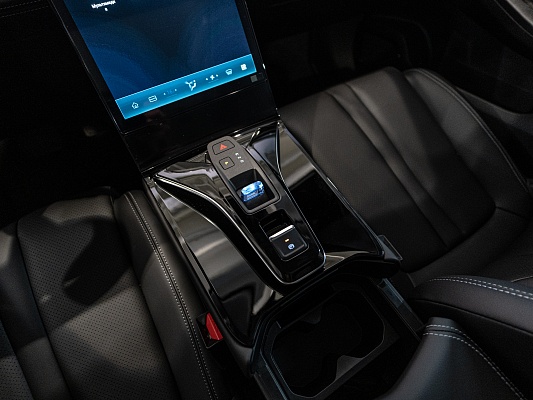 Dongfeng Mage Progressive 1.5 AMT Silver Black