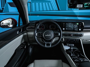 Kia K5 Luxe 2.0 AT